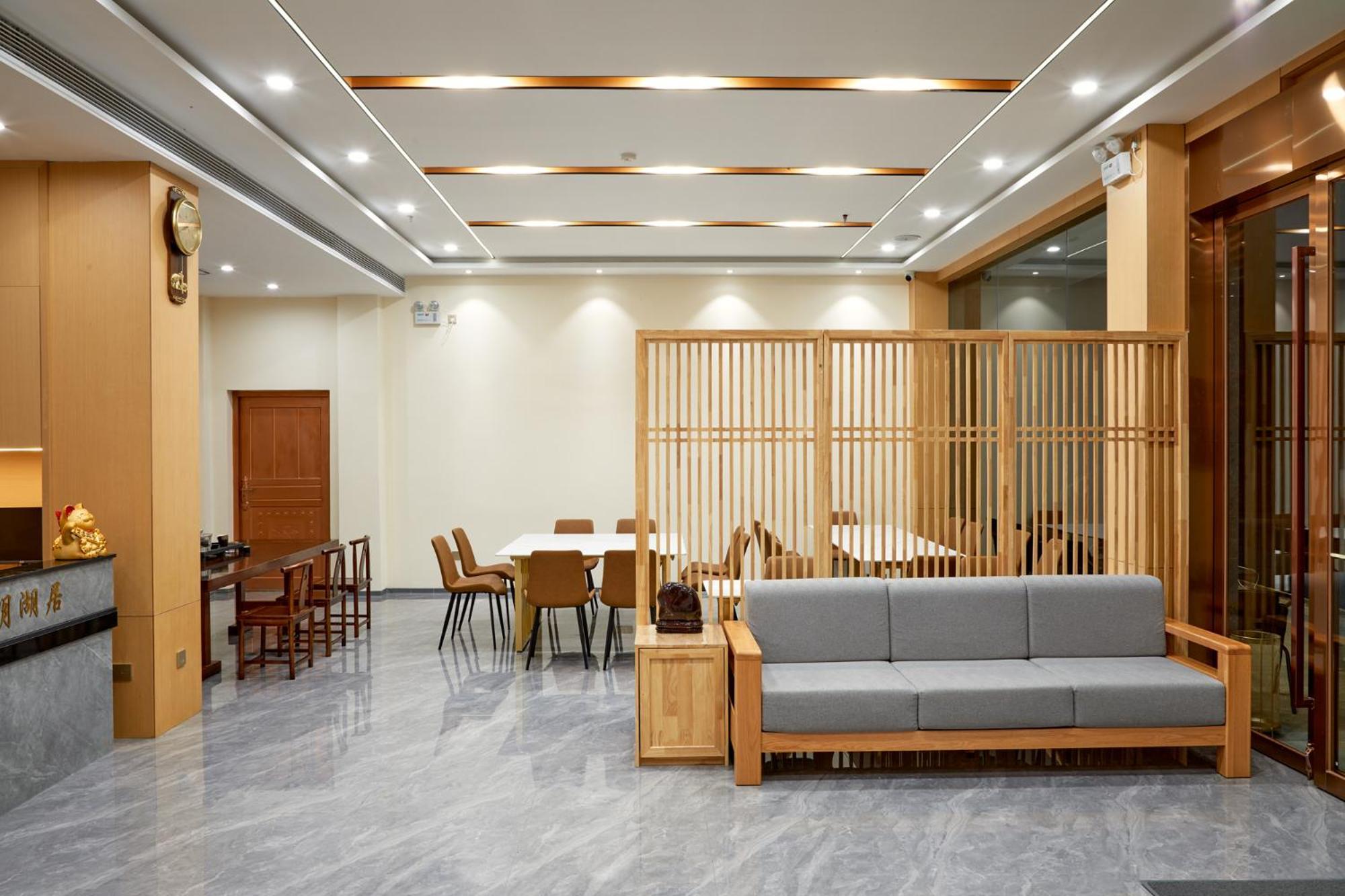 Yangshuo Fortune Lake Inn- One Way Free Pick Up From Airport Or Ts Over 3 Nights Exterior foto